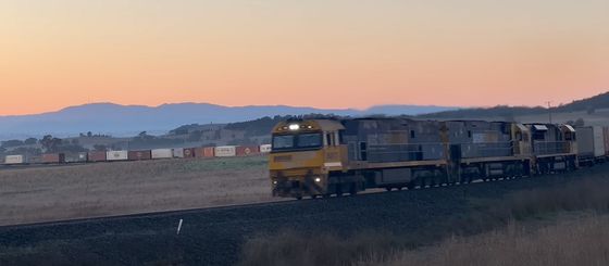 Lojistik Global konteyner yük treni Çin'den Almanya Hollanda İngiltere'ye